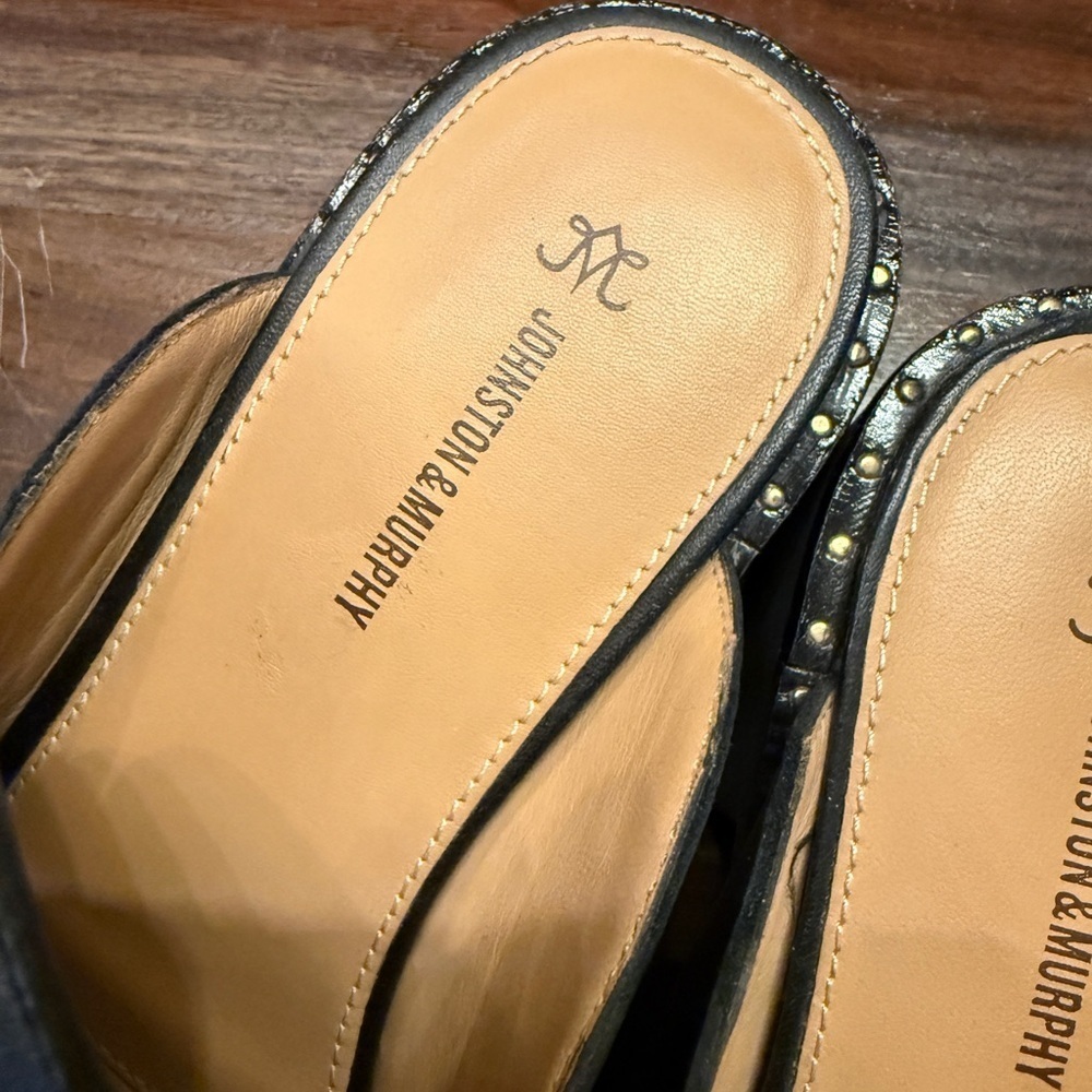 Johnston & Murphy Alice Fringe Mule Black Calfskin - Picture 2 of 5